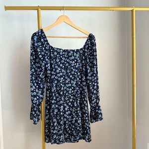 LNWOT As U Wish Bell Sleeve Mini